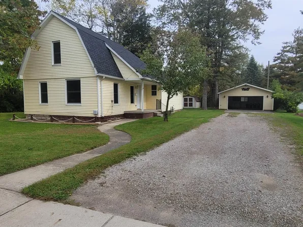 68826 S Forest Ave, Richmond, MI 48062