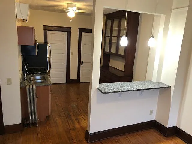 2 bed, 585 sqft, $1,475 — Photo 2