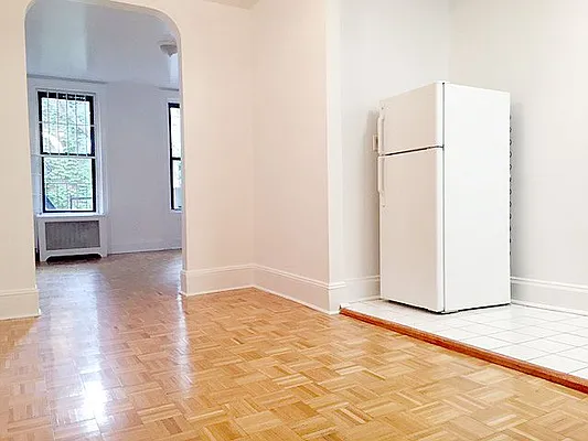 Rented by AJ Clarke | media 25
