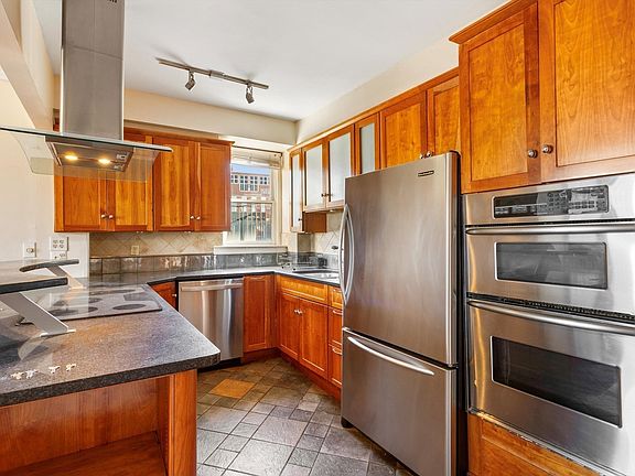 4th image of 41 Worcester Sq #Penthouse