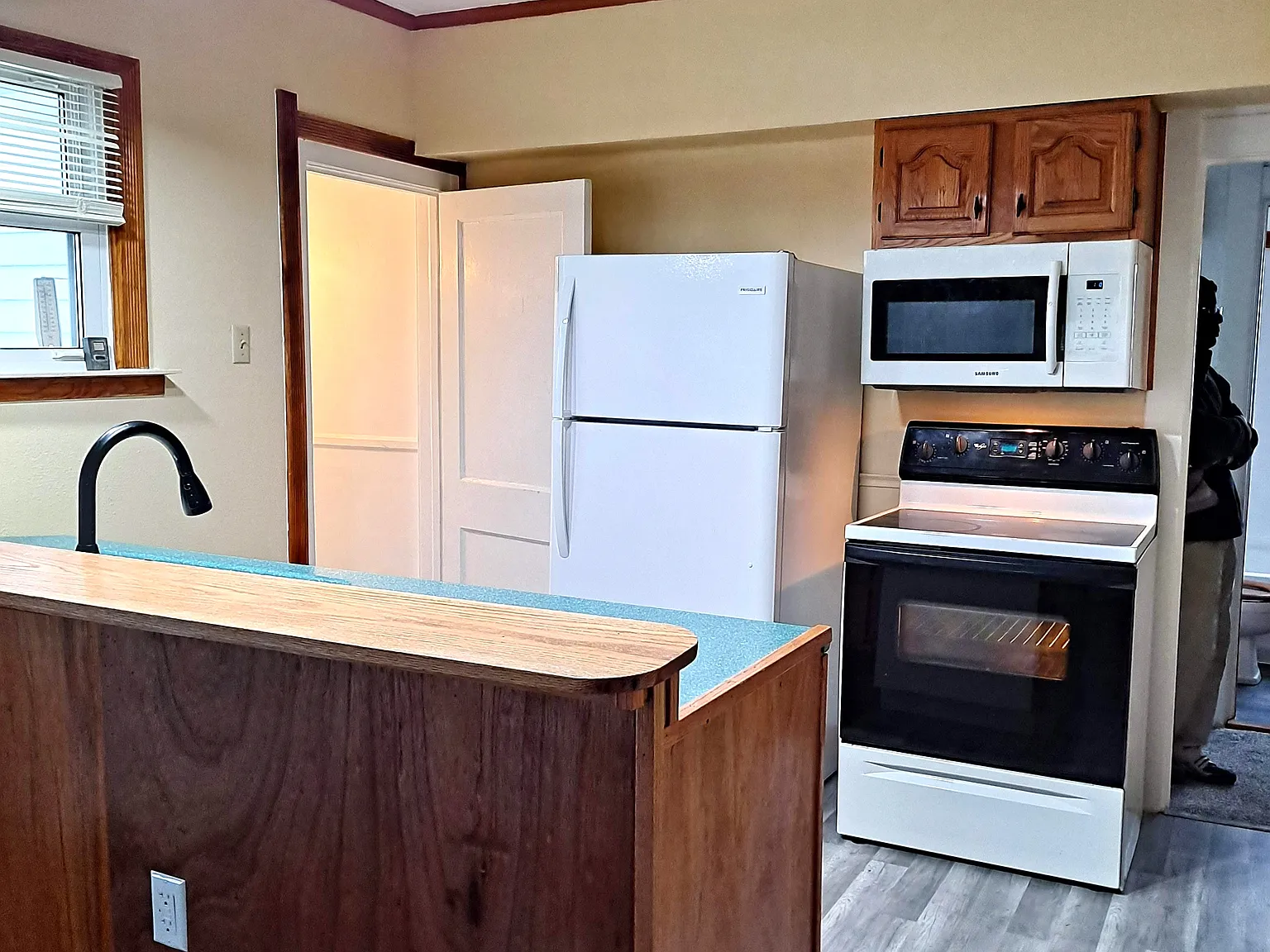 2 bed, 811 sqft, $1,075 — Photo 3