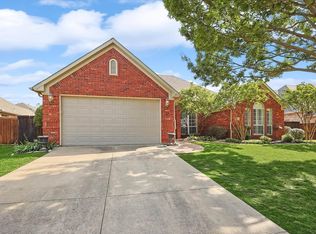 2817 Meadow Green Dr, Flower Mound, TX 75022