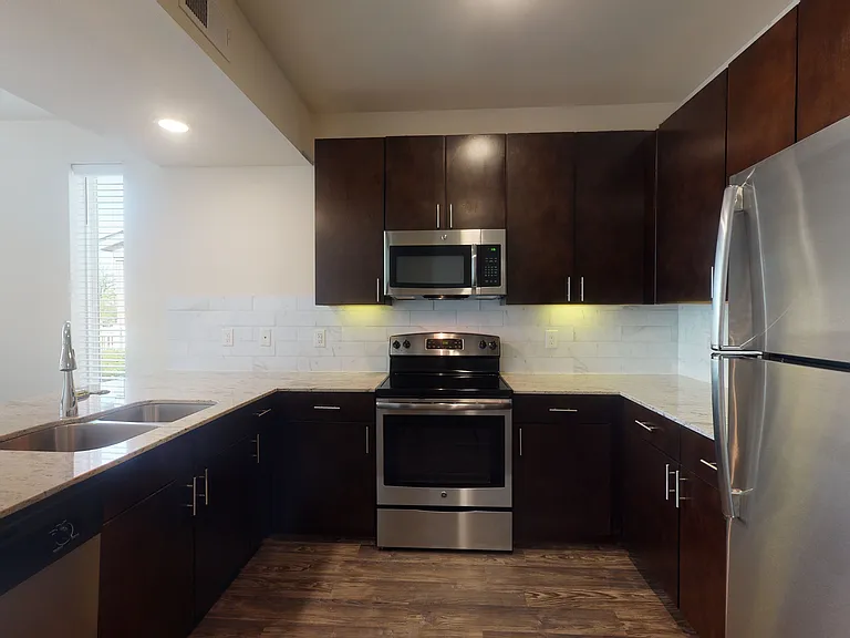 The District At Cypress Waters - Parson's Green — Photo 977