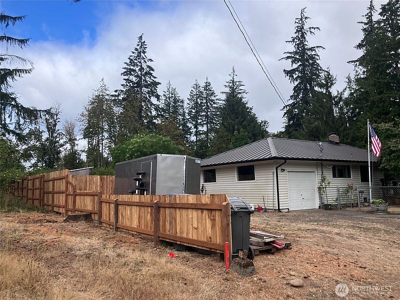 2nd image of 703 S 16th Street