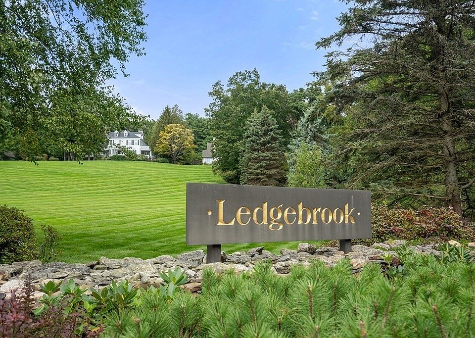 289 Nahanton St 289, Newton Center, MA 02459 MLS 73134445 Zillow