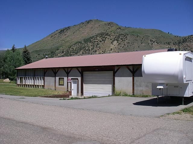1st image of 612 Aspen St