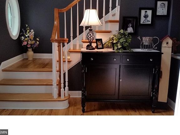 5th image of 585 Country Oaks Cir
