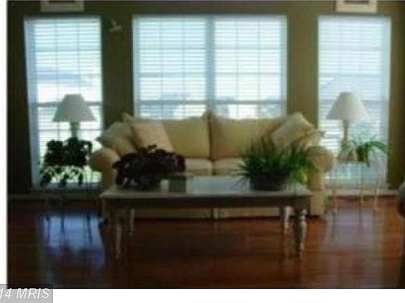 3rd image of 14682 Pennshire Dr