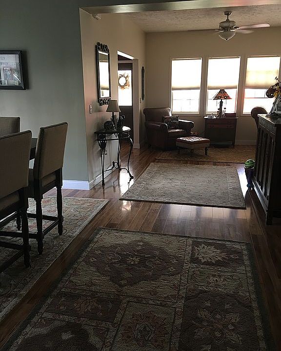 2nd image of 1106 W Nebraska Ave