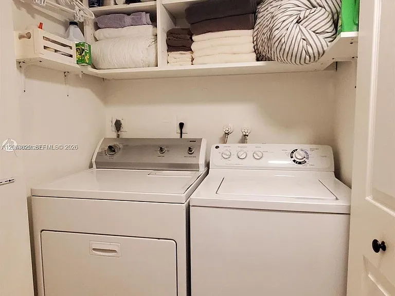 40 Wimbledon Lake Dr #216 — Photo 12
