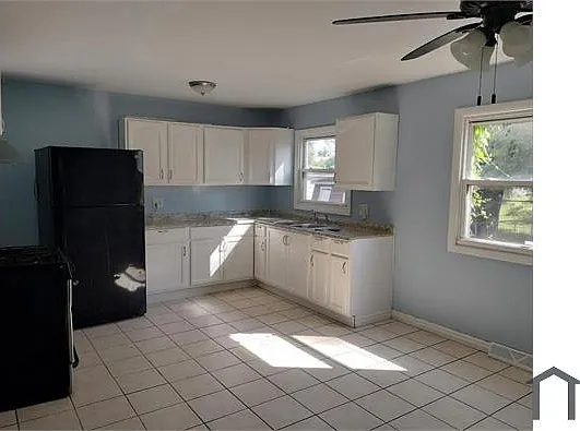 3 bed, $1,350 — Photo 4