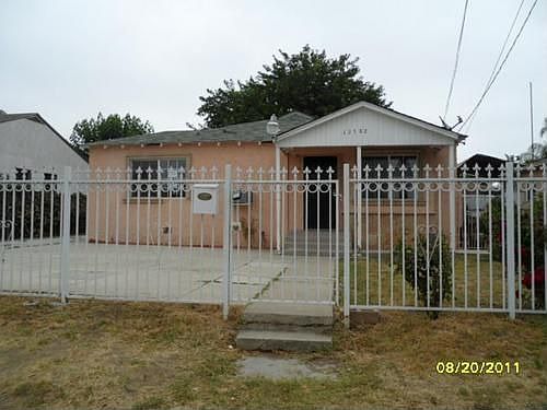 5th image of 12782 Glenoaks Blvd