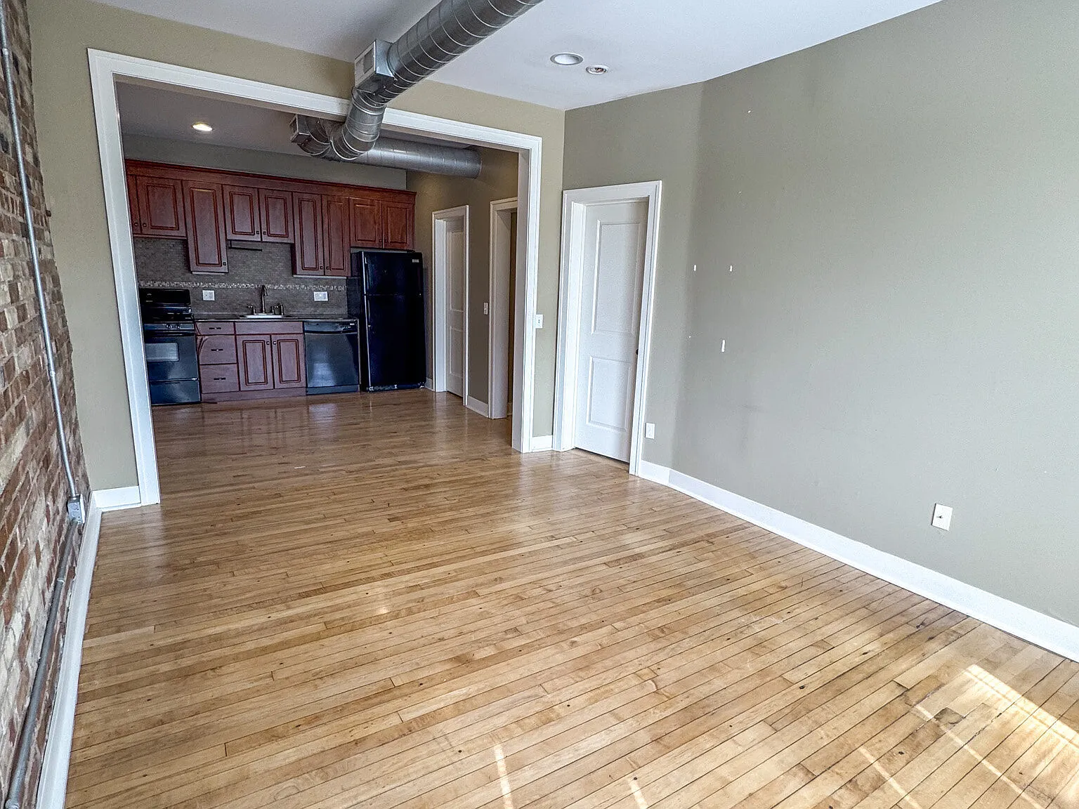 125 Jefferson Ave SE — Photo 4