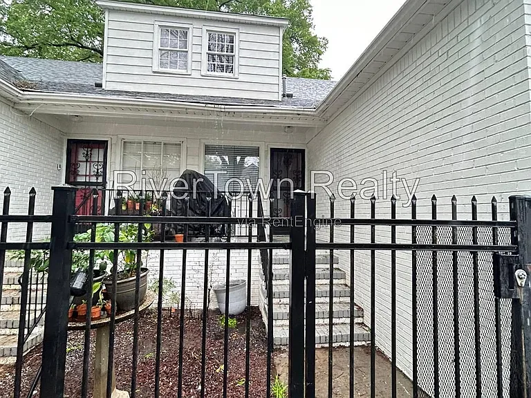 2731 Central Ave — Photo 19