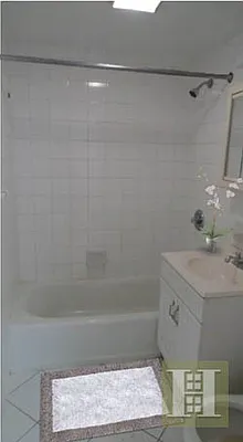 Rented by Halstead Real Estate | media 20