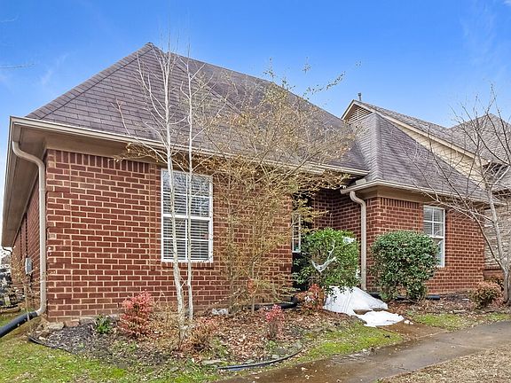 4th image of 10215 Morning Hill Dr