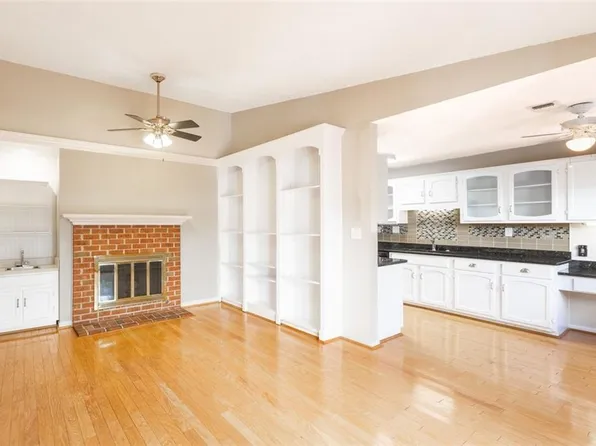 6501 Deerings Ln, Peachtree Corners, GA 30092