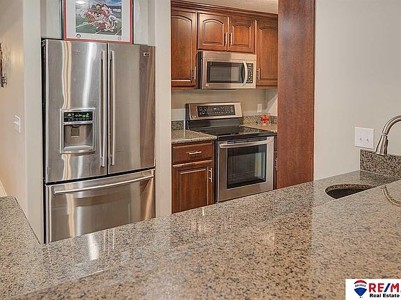 4th image of 2210 Aberdeen Dr