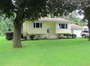 1952 North Rd, Vestal, NY 13850