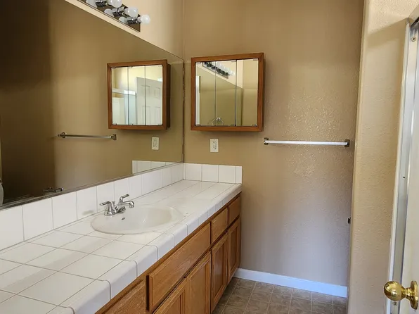 1237 Eider Cir, Fallon, NV 89406