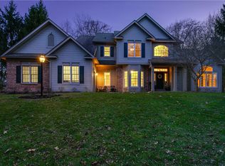 121 Neuchatel Ln, Fairport, NY 14450