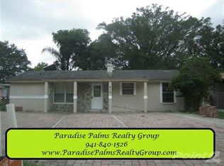 910 28th St E, Bradenton, FL 34208
