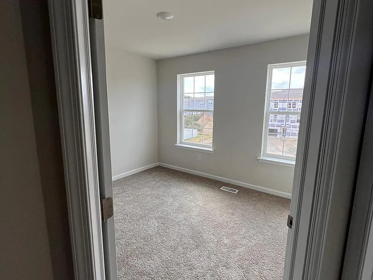 1131 Meadowlark Dr — Photo 7