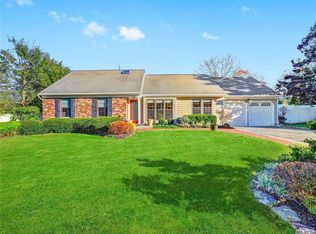 67 Fleetwood Rd, Commack, NY 11725