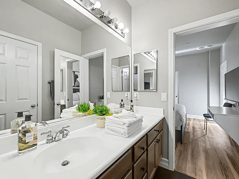 24731 Valleywalk St #6 — Photo 26