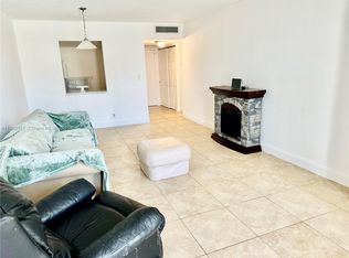801 Three Islands Blvd APT 417, Hallandale Beach, FL 33009