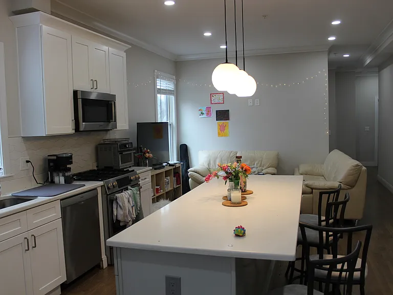 153 Foster St #2 — Photo 2