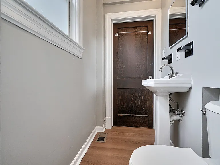 1031 Elm Ridge Ave #1 — Photo 12