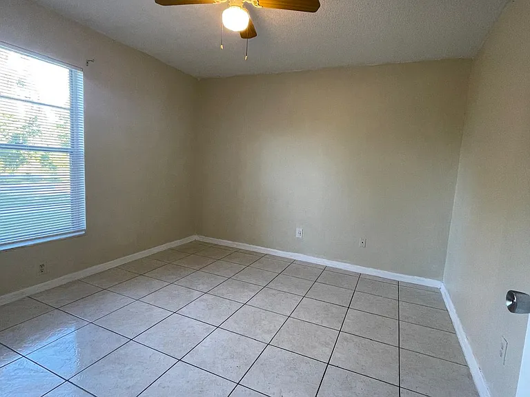 2963 S Fern Creek Ave #2963 — Photo 1