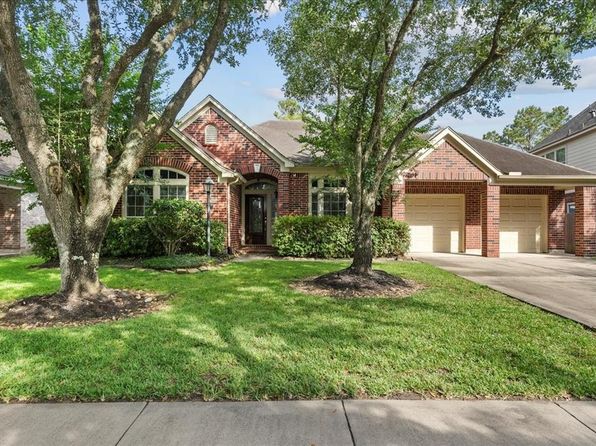 3129 Red Maple Dr