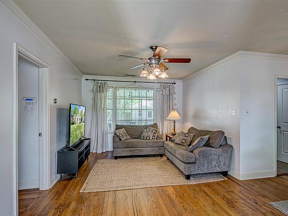 5th image of 454 E Swan Ridge Cir