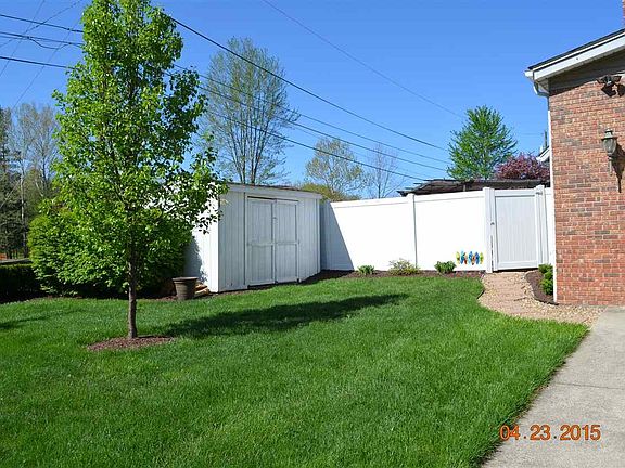 4th image of 390 Mutton Creek Dr