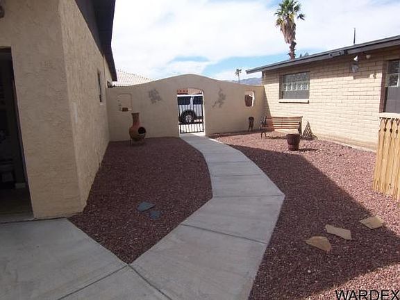 4th image of 1570 Loma Vista Rd
