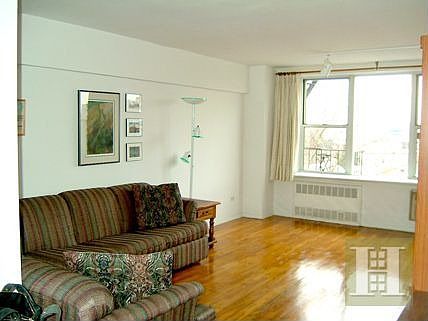 3rd image of 5015 39th St