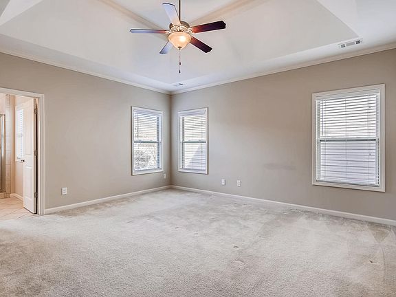 4th image of 715 Park Manor Dr SE