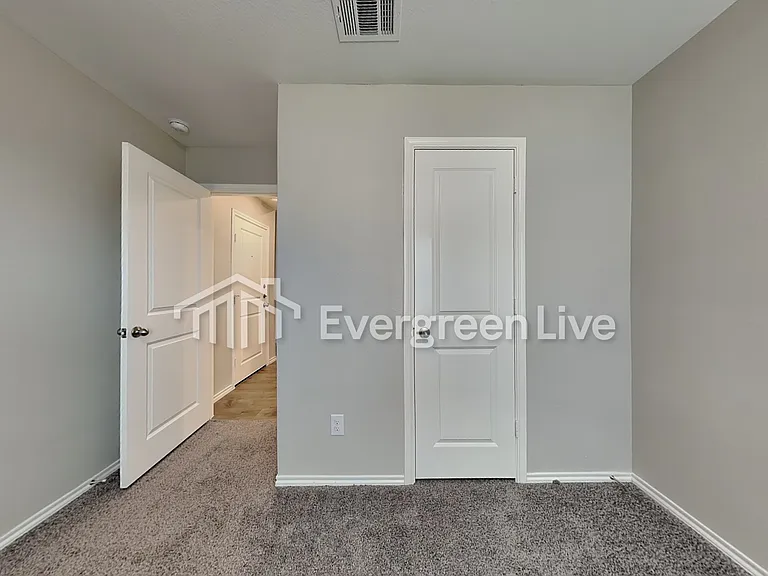 408 Saw Mill Rd — Photo 13