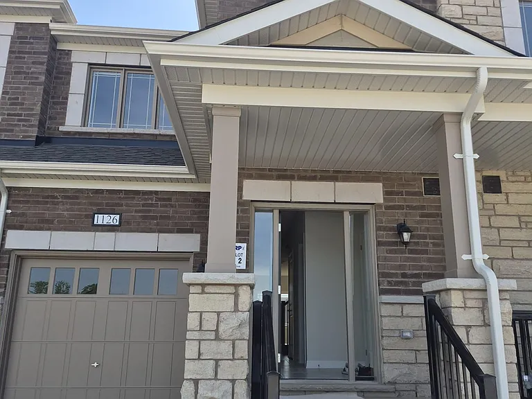 1126 Trudeau Dr — Photo 1