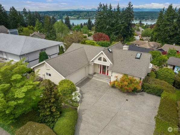 18515 13th Avenue NE, Poulsbo, WA 98370