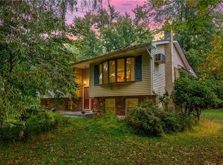 50 McKeown Ter, Hopewell Junction, NY 12533