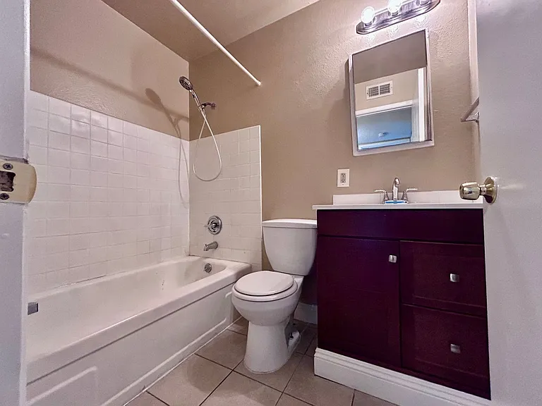 926 Carro Dr — Photo 11