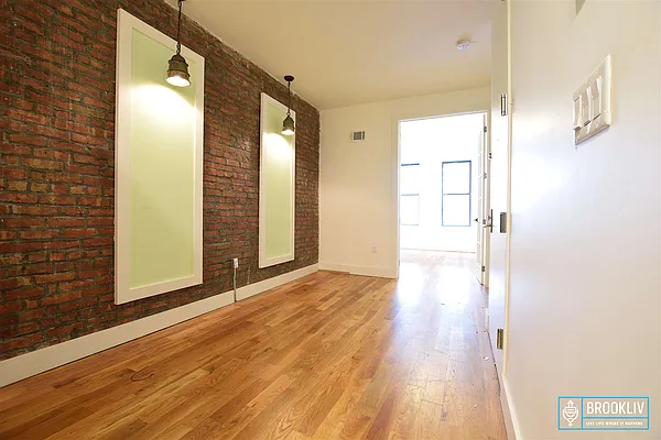 Rented by null | media 20