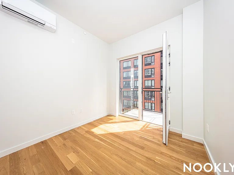 45-57 Davis St #515 — Photo 10