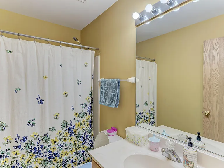 2272 Reflections Dr — Photo 14