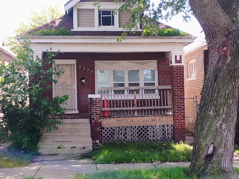 8547 S Maryland Ave — Photo 1