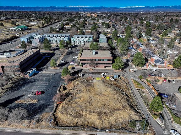 5th image of 3401 S Yosemite Street