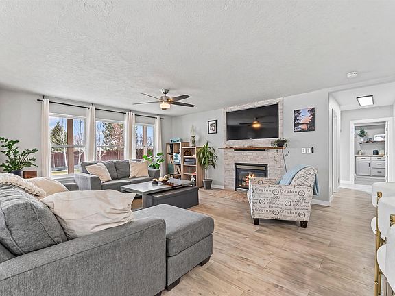 5th image of 2608 S Hood Ranch Pl